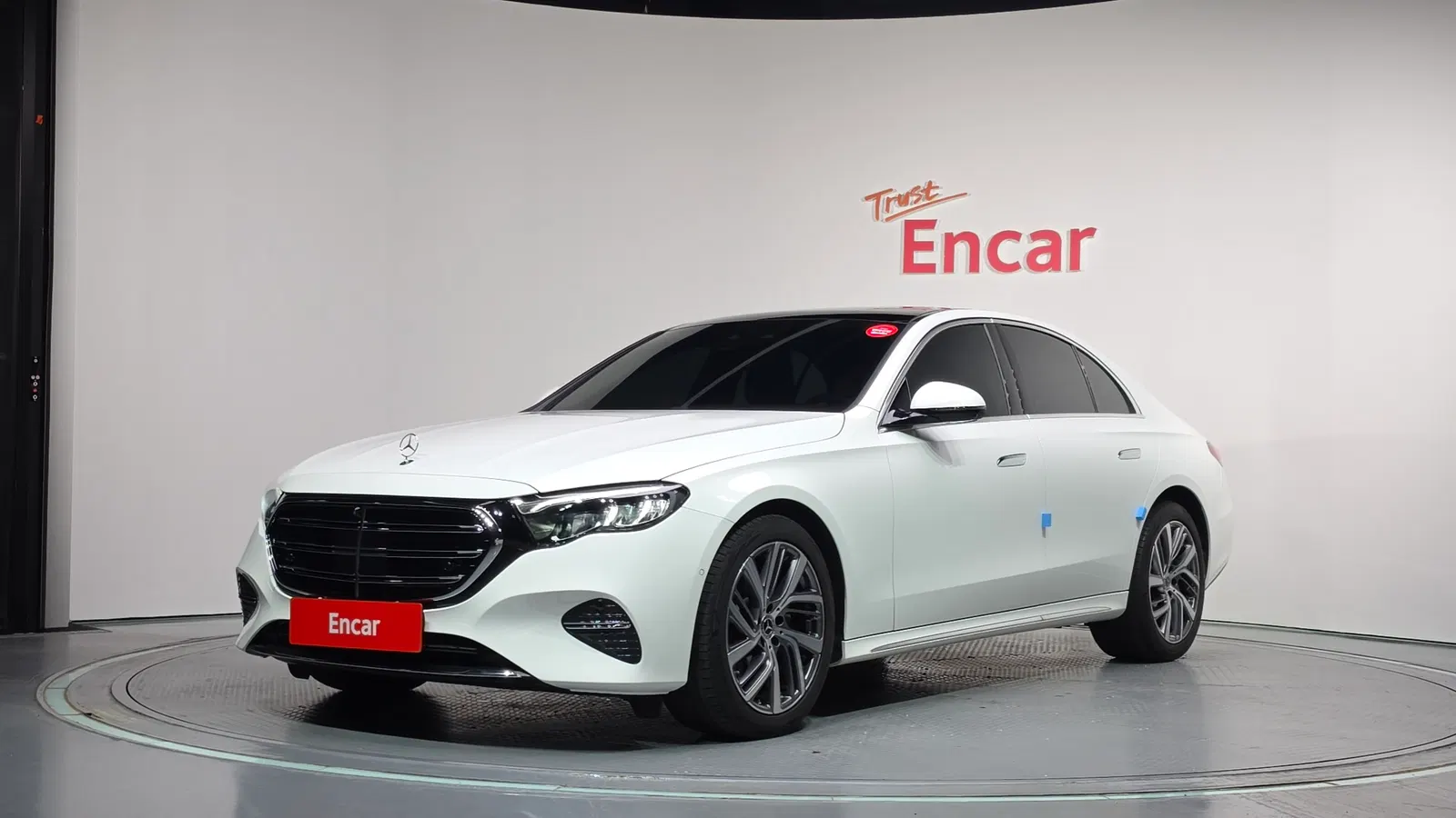 Mercedes-Benz Classe E E220d 4MATIC Exclusive (W214) 2024 — photo 1 sur 31