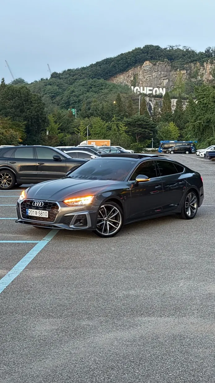 Audi A5 (F5) 40 TFSI Quattro Premium Sportback 2022 — photo 1 sur 26
