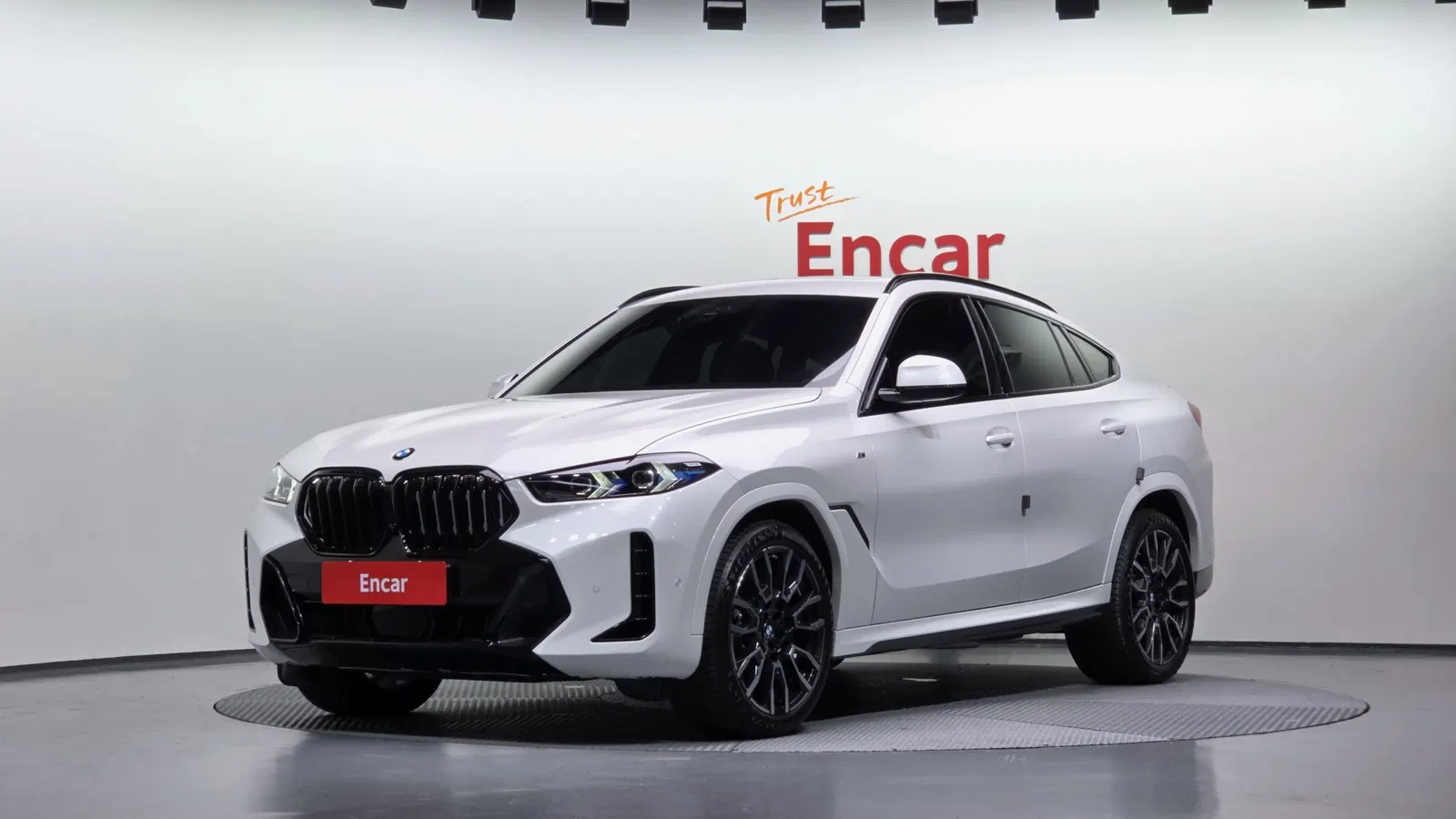 BMW X6 (G06) xDrive40i M Sport 2025 — photo 1 sur 20