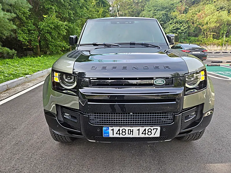 Land Rover Defender (L663) 110 P400 X 2025 — photo 1 sur 26