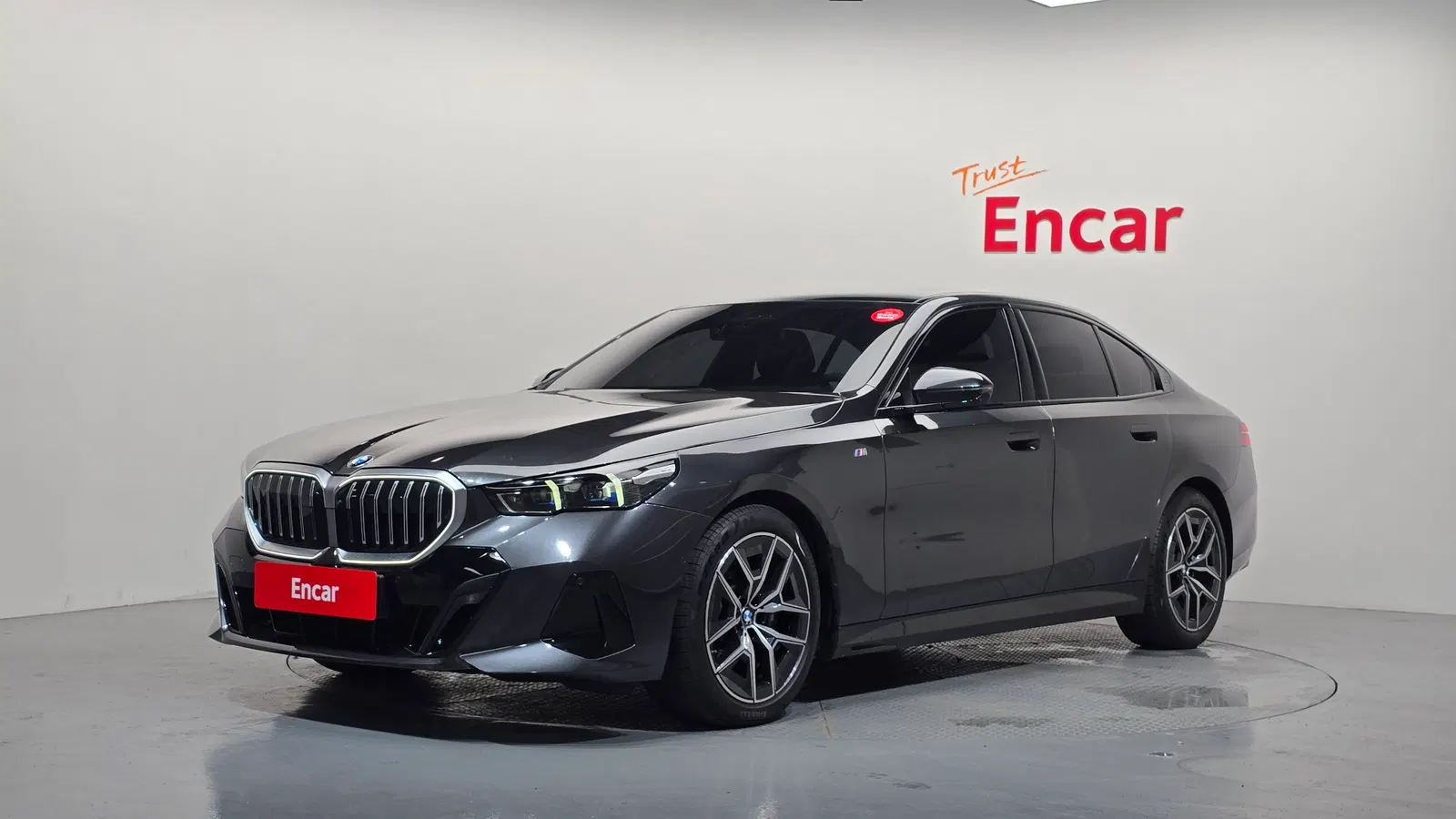 BMW Série 5 (G60) 523d xDrive M Sport 2024 — photo 1 sur 32