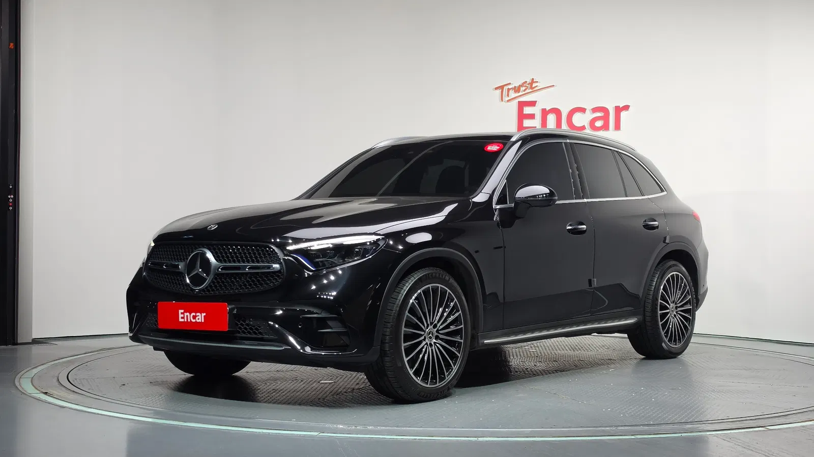 Mercedes-Benz GLC AMG Line · GLC300 4MATIC (X254) 2024 — photo 1 sur 32