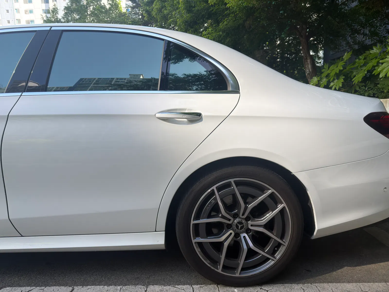 Mercedes-Benz Classe E AMG Line · E220d 4MATIC (W213) 2022 — photo 1 sur 11