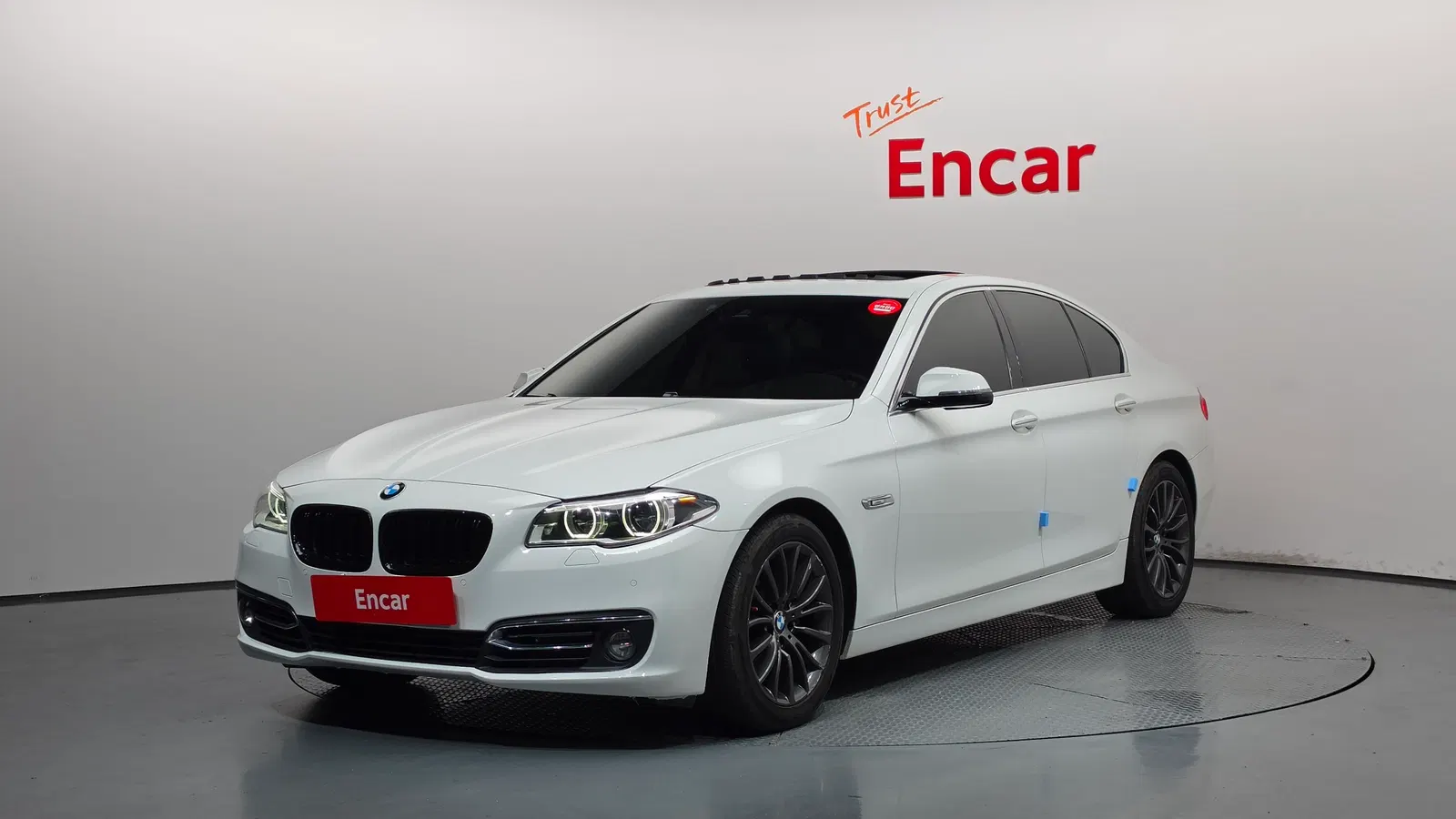 BMW Série 5 (F10) 520d 2014 — photo 1 sur 20