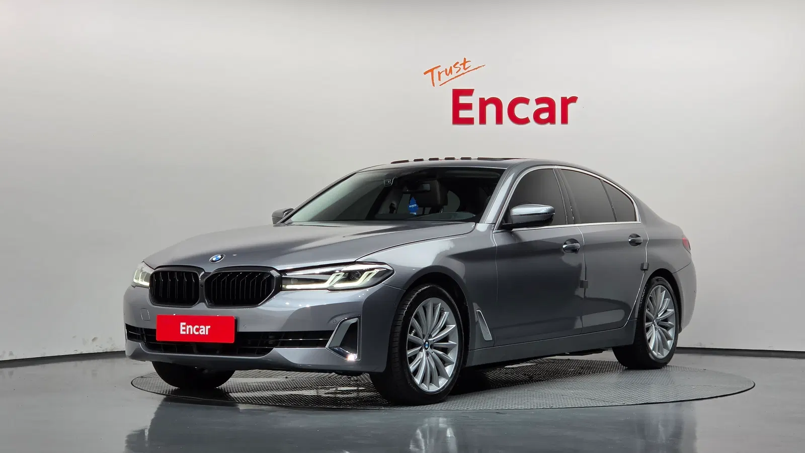 BMW Série 5 (G30) 530i xDrive Luxury 2023 — photo 1 sur 20