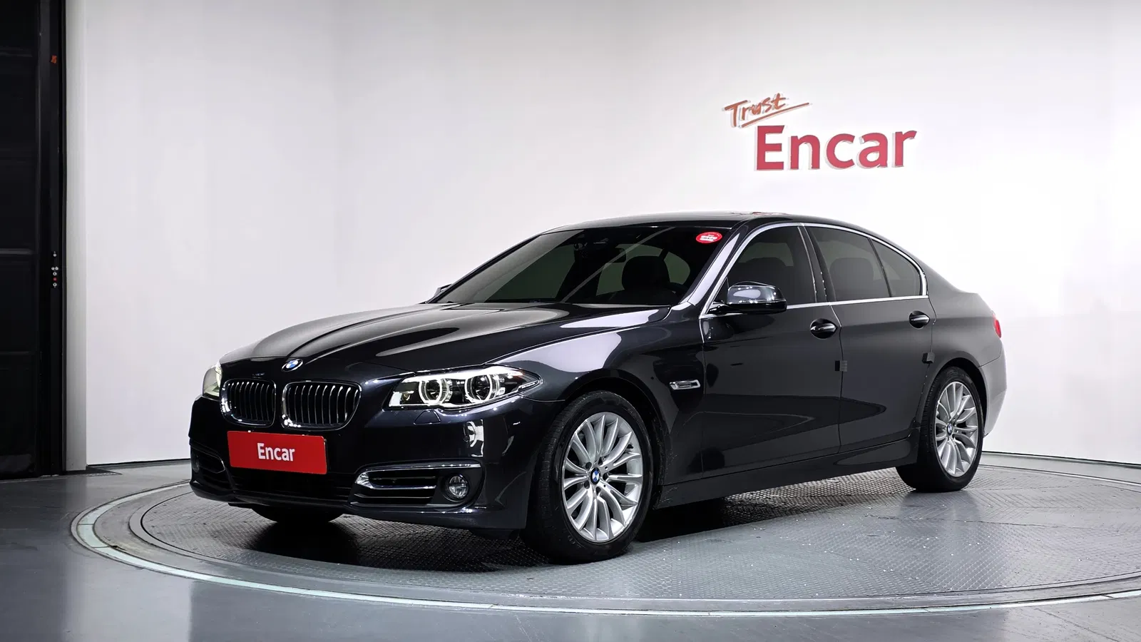 BMW Série 5 (F10) 520d Luxury 2014 — photo 1 sur 26