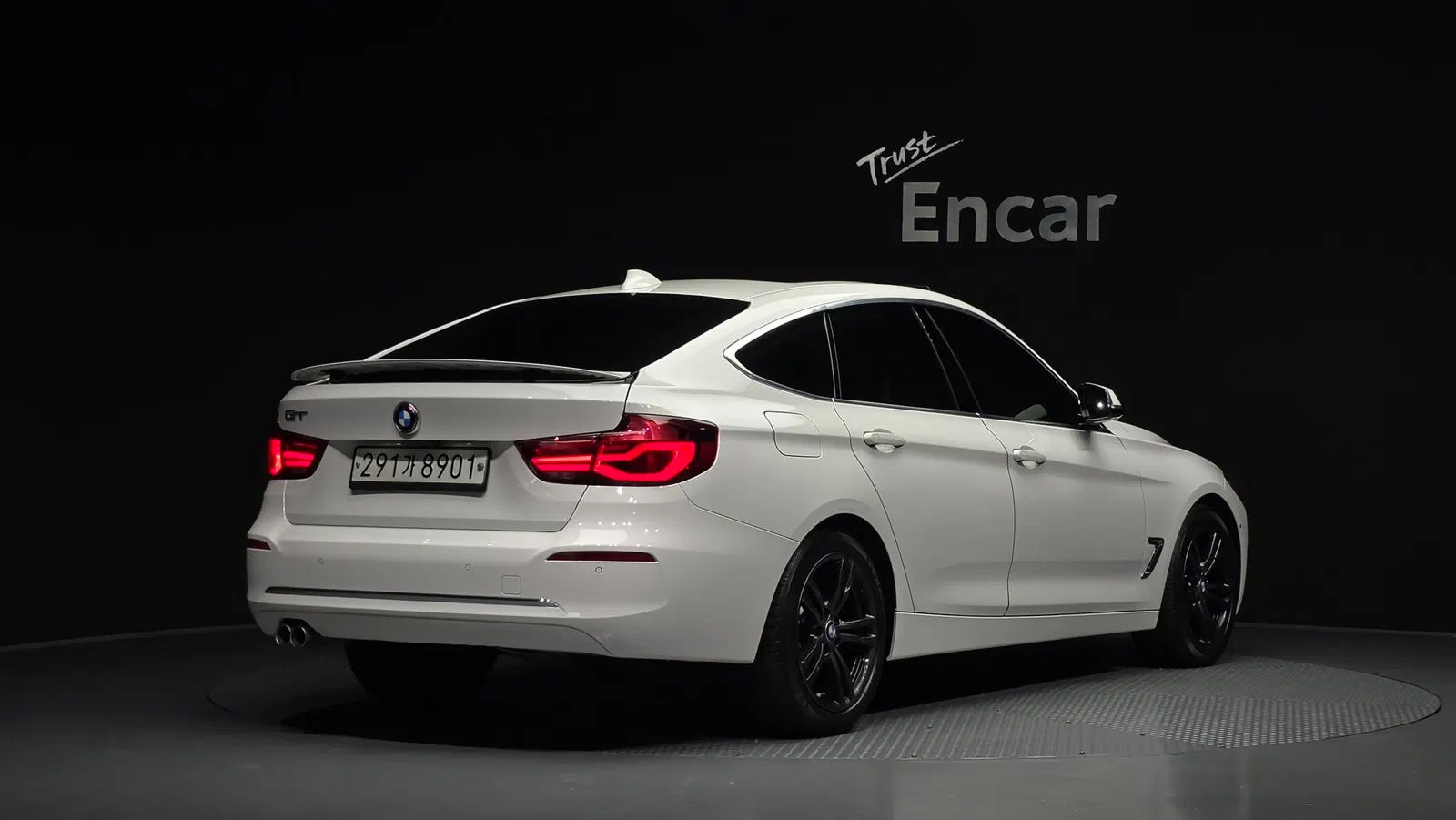 BMW Série 3 GT (F34) GT 320d Luxury 2020 — photo 1 sur 34