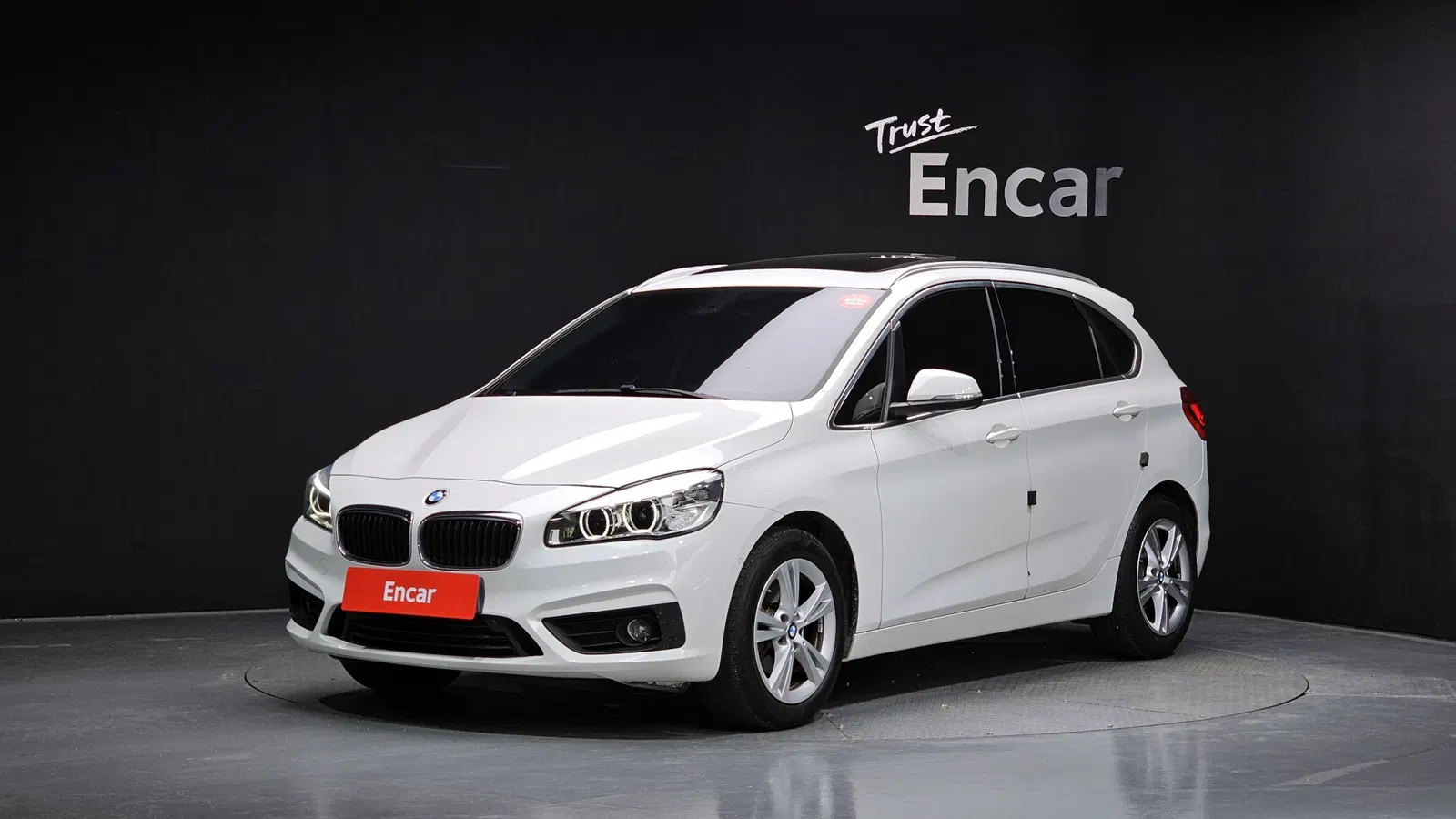 BMW Série 2 Active Tourer (F45) Joy 2017 — photo 1 sur 20
