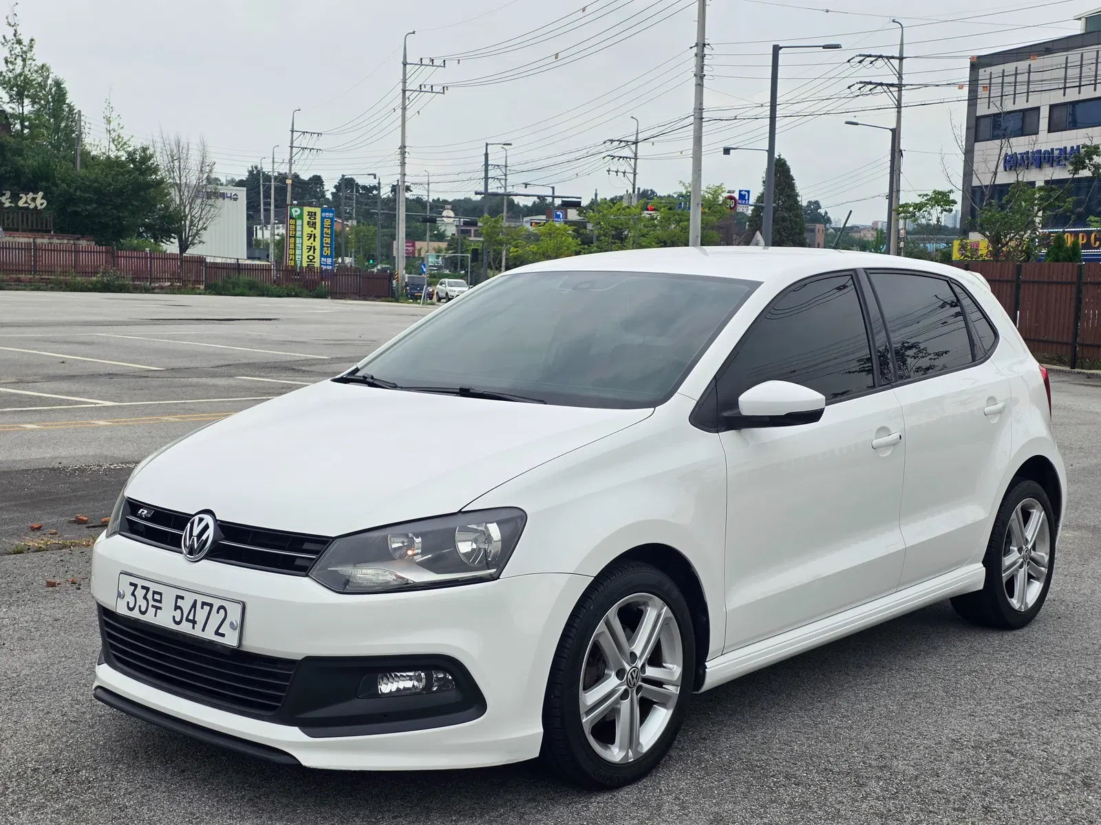 Volkswagen Polo 1.6 TDI R-Line 2014 — photo 1 sur 26