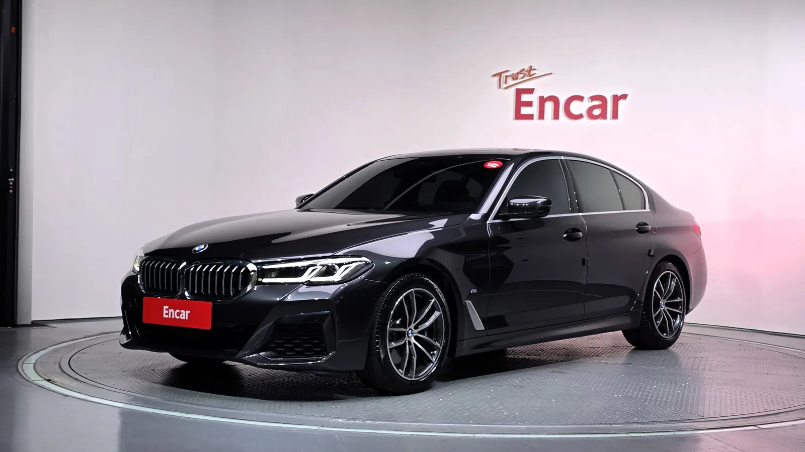 BMW Série 5 (G30) 523d M Sport 2023 — photo 1 sur 38