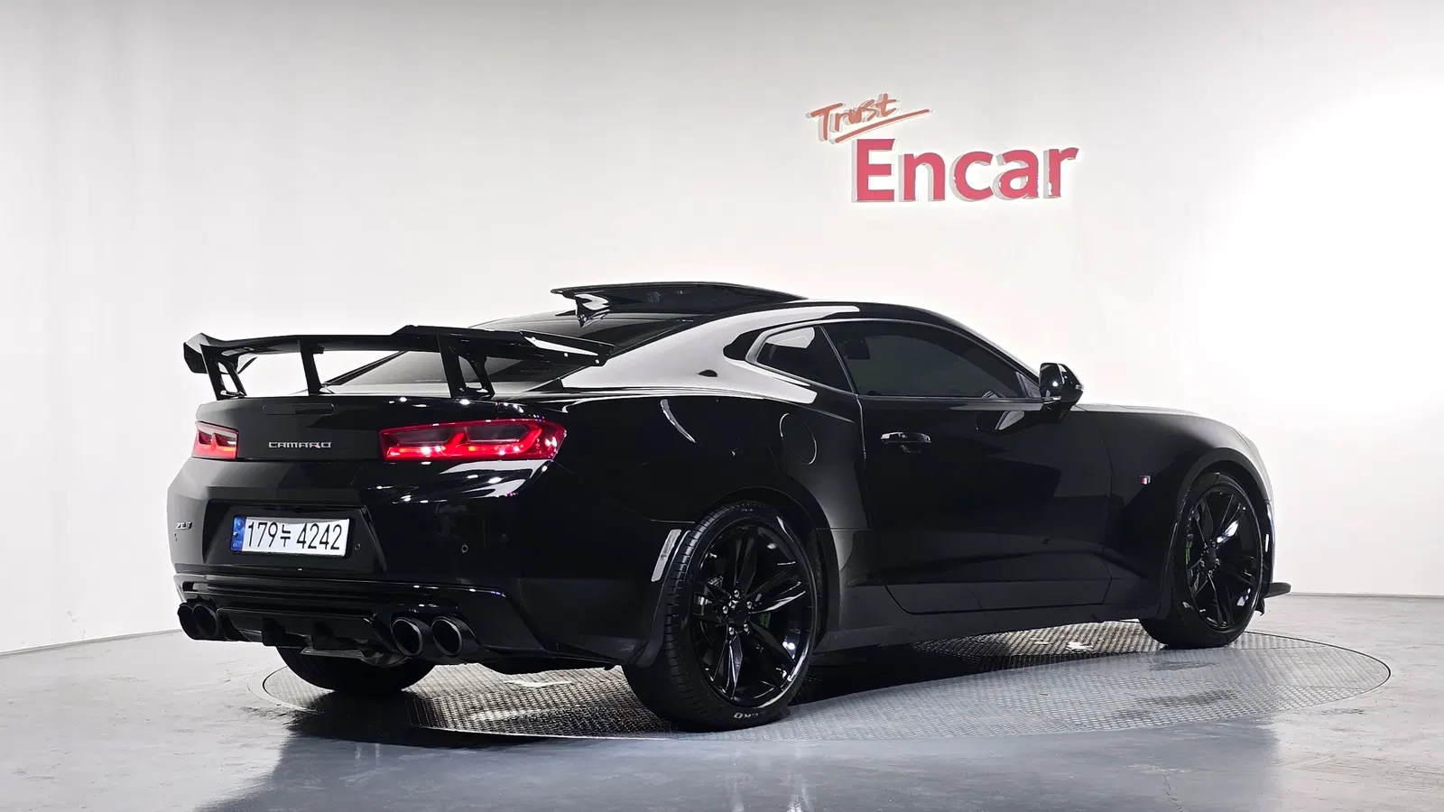 Chevrolet Camaro SS 6.2 V8 2017 — photo 1 sur 30