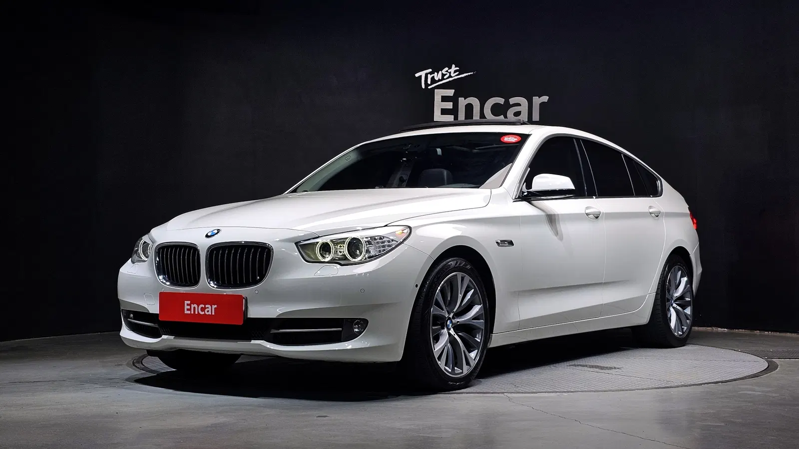 BMW Série 5 GT (F07) GT 30d 2012 — photo 1 sur 20