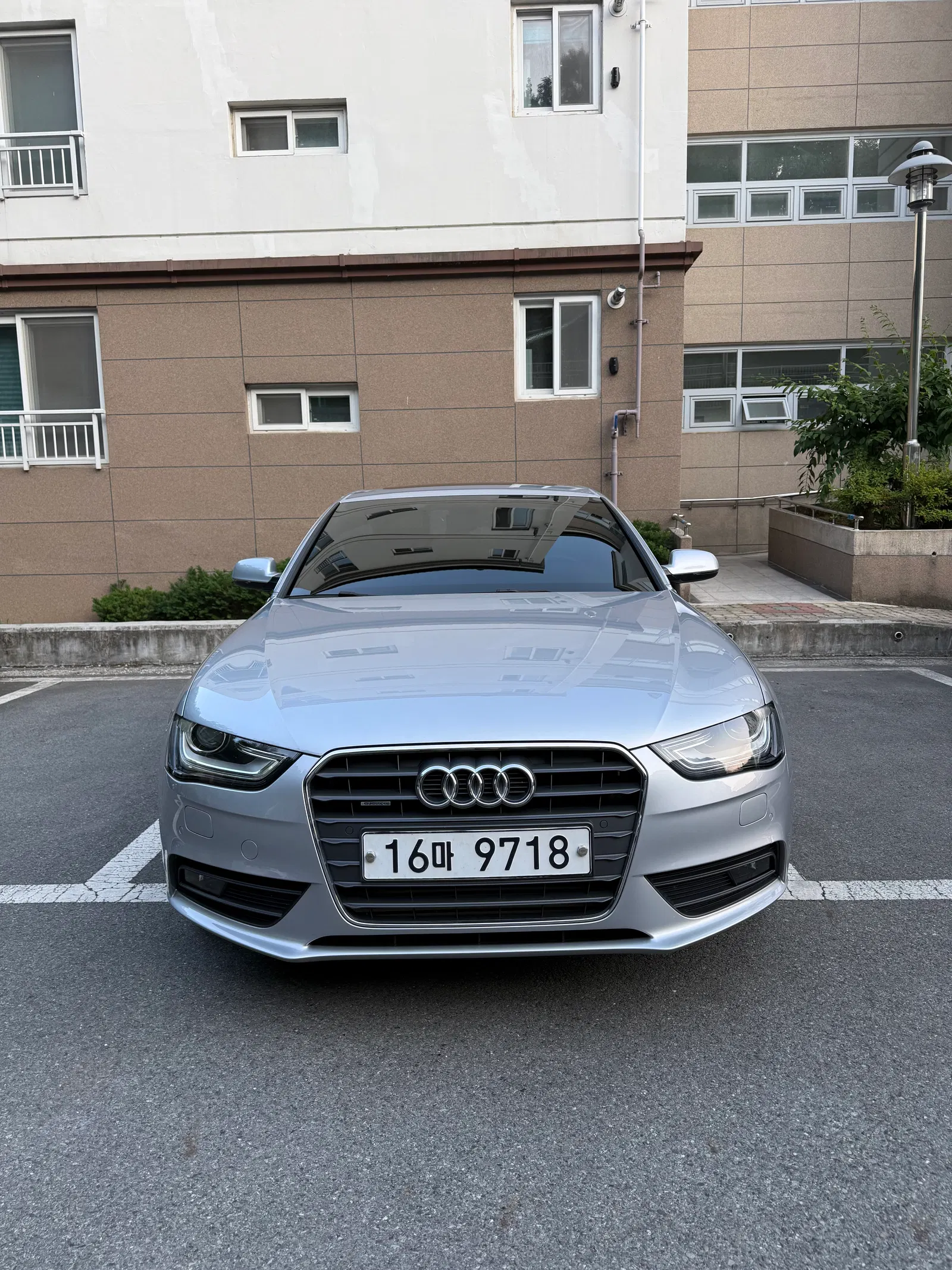 Audi A4 35 TDI Quattro Comfort Edition 2015 — photo 1 sur 19
