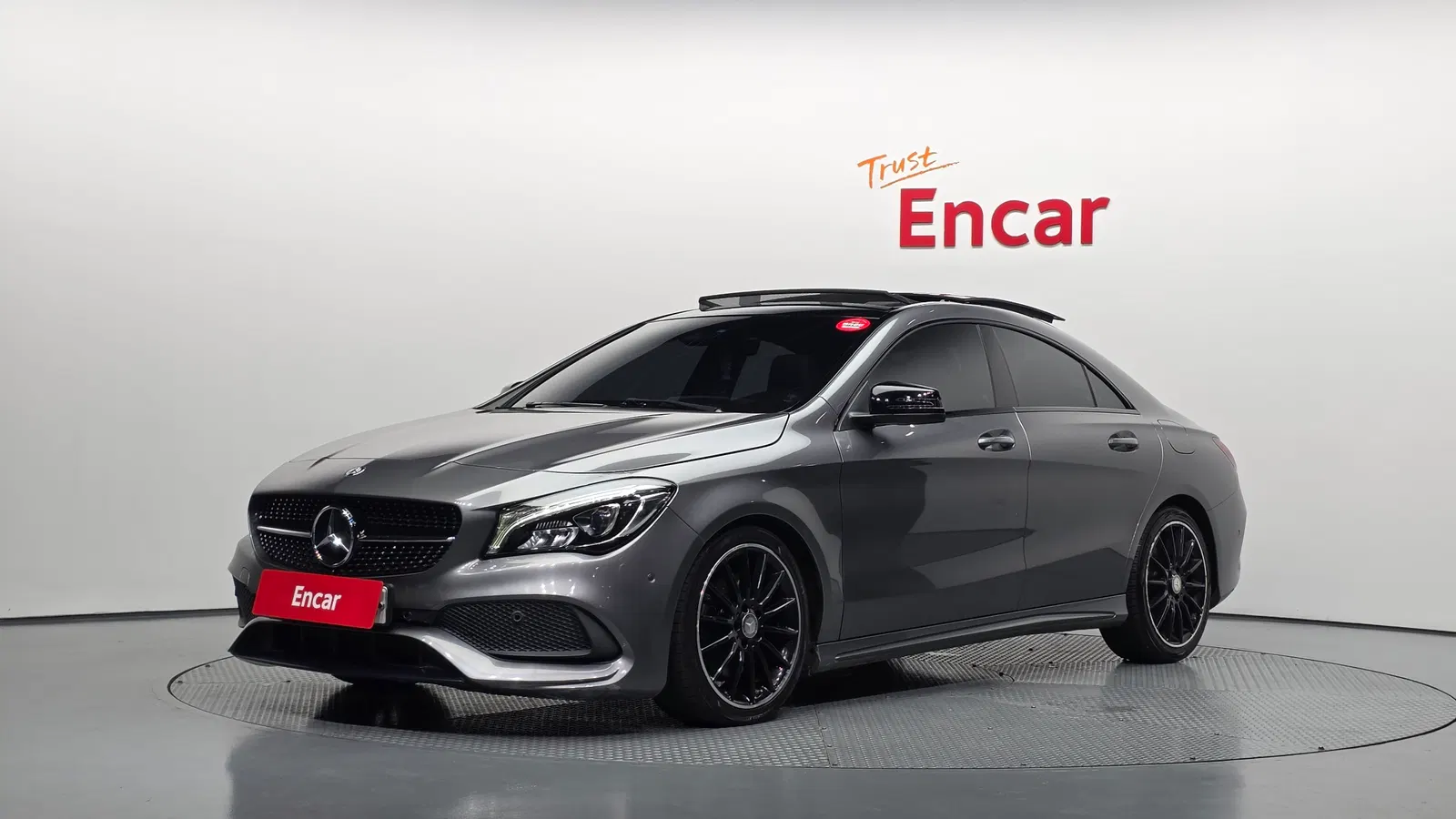 Mercedes-Benz CLA AMG Line · CLA250 4MATIC (C117) 2017 — photo 1 sur 20