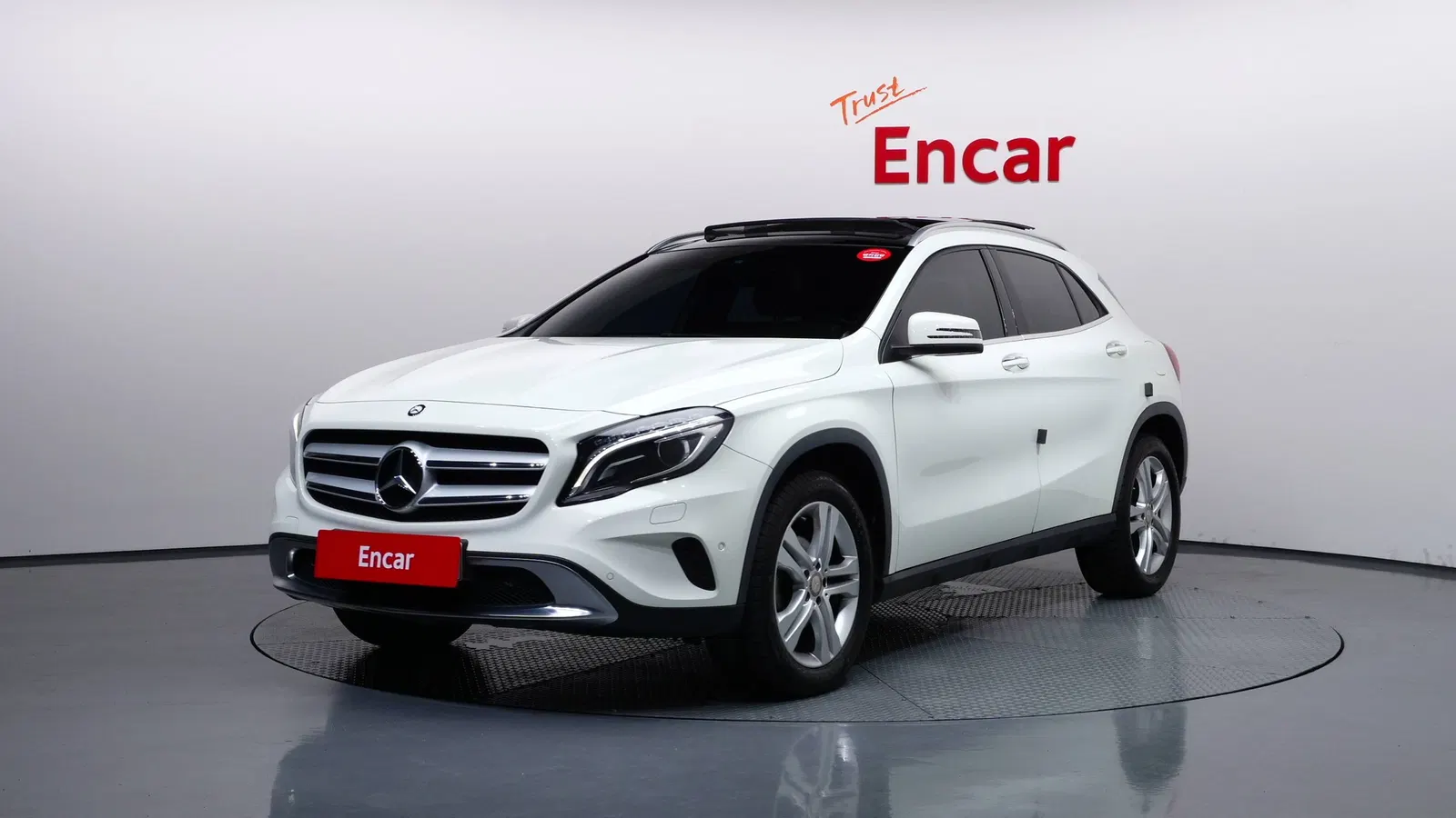 Mercedes-Benz GLA GLA200 d (X156) 2017 — photo 1 sur 26