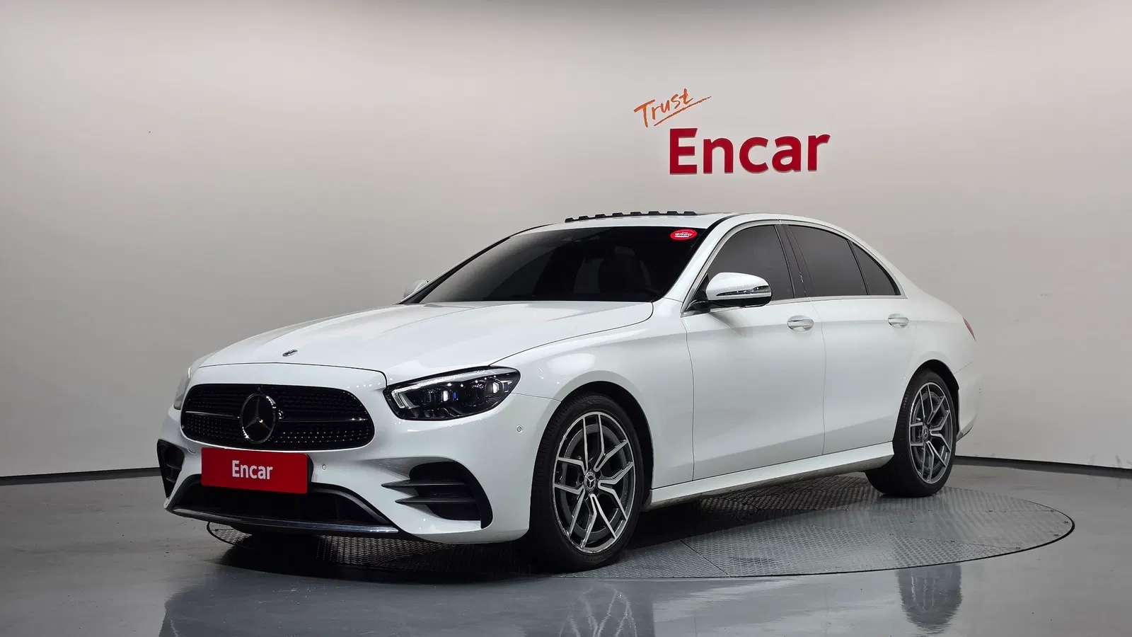 Mercedes-Benz Classe E AMG Line · E220d 4MATIC (W213) 2022 — photo 1 sur 20