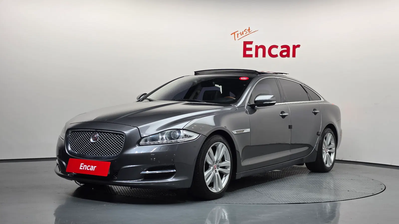 Jaguar All New XJ 3.0 SC Premium Luxury LWB 2015 — photo 1 sur 20