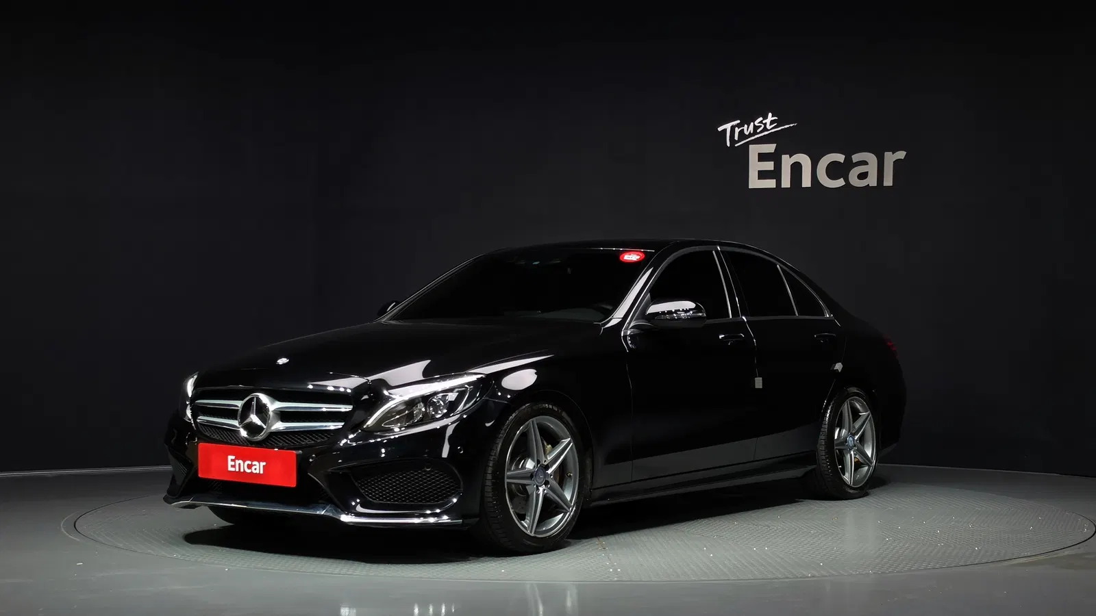 Mercedes-Benz Classe C AMG Line · C200 (W205) 2017 — photo 1 sur 20