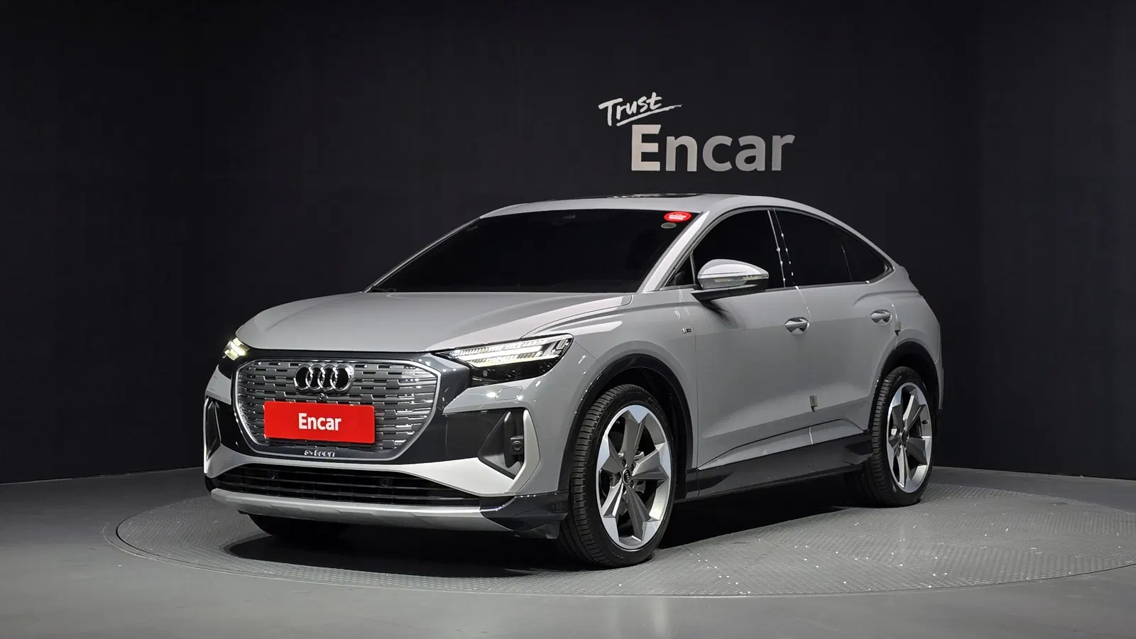 Audi Q4 e-tron (F4) 45 Premium Sportback 2025 — photo 1 sur 42