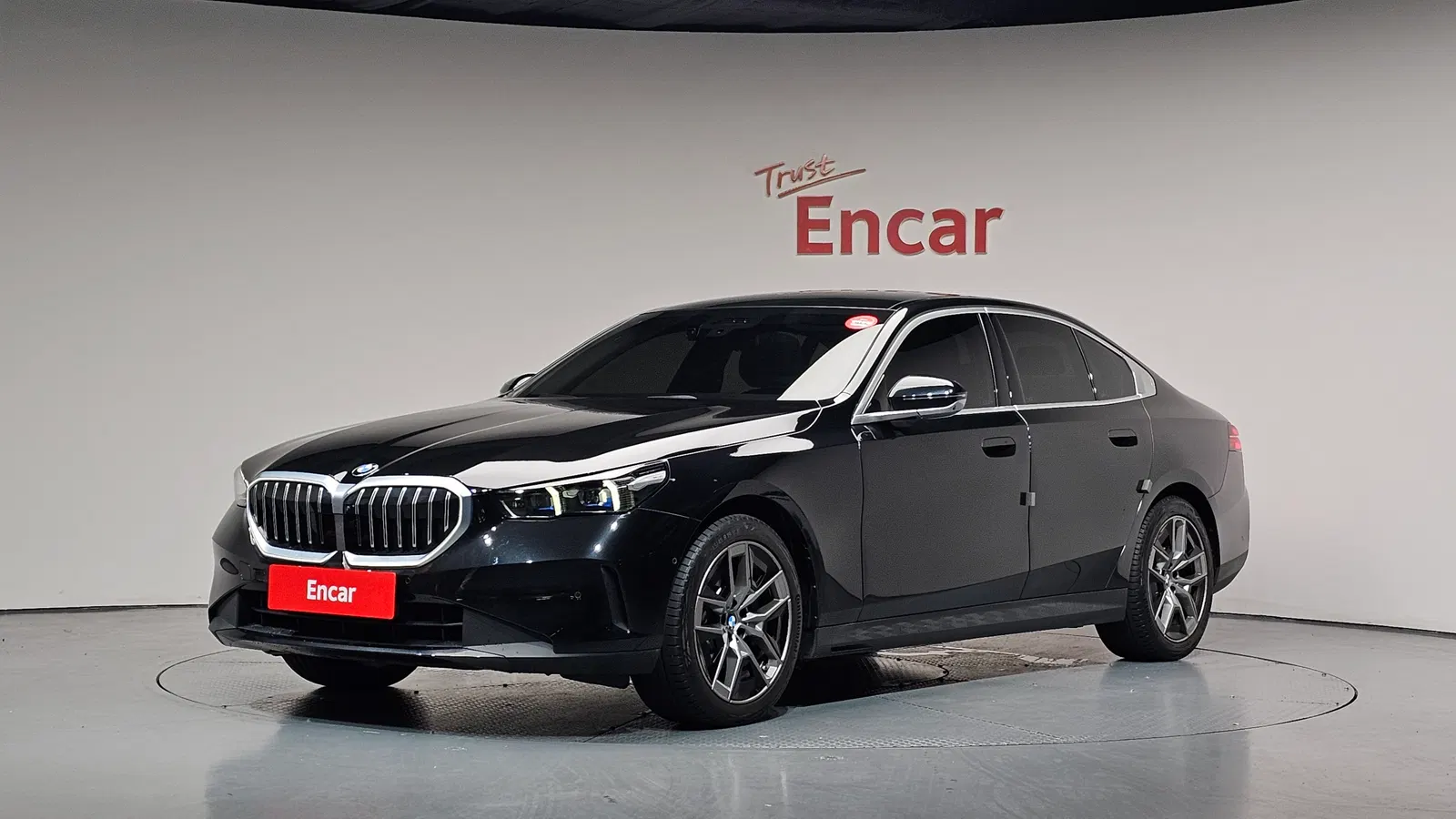 BMW Série 5 (G60) 530i xDrive 2024 — photo 1 sur 34