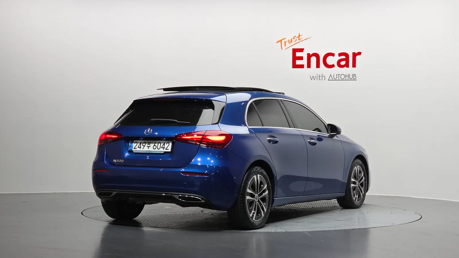 Mercedes-Benz Classe A A220 5 portes (W177) 2024 — photo 1 sur 32