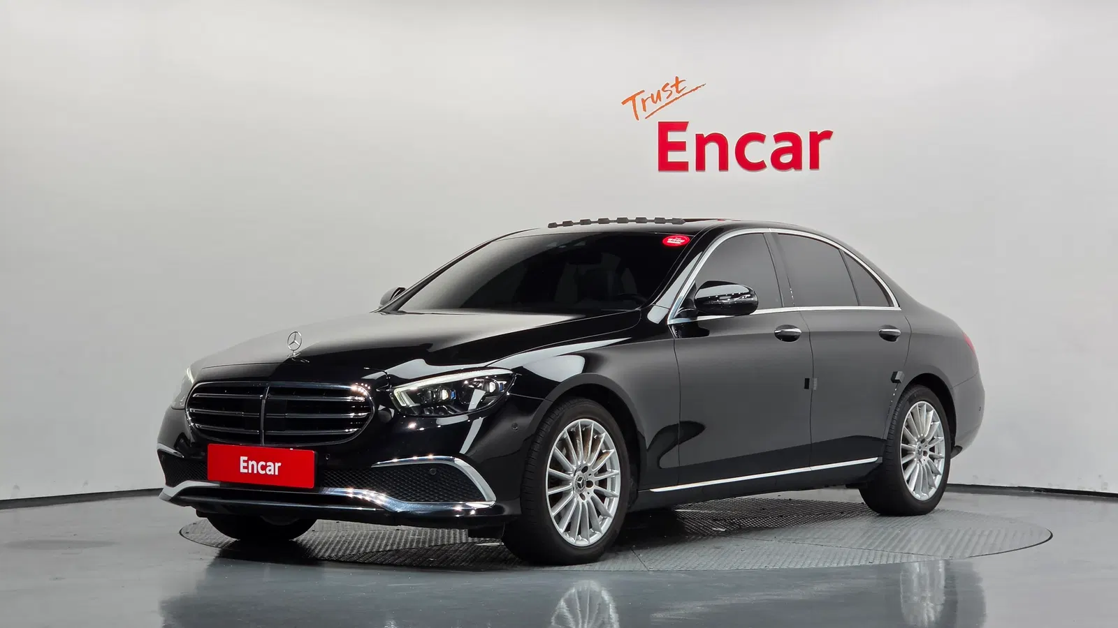 Mercedes-Benz Classe E E250 Exclusive (W213) 2021 — photo 1 sur 36