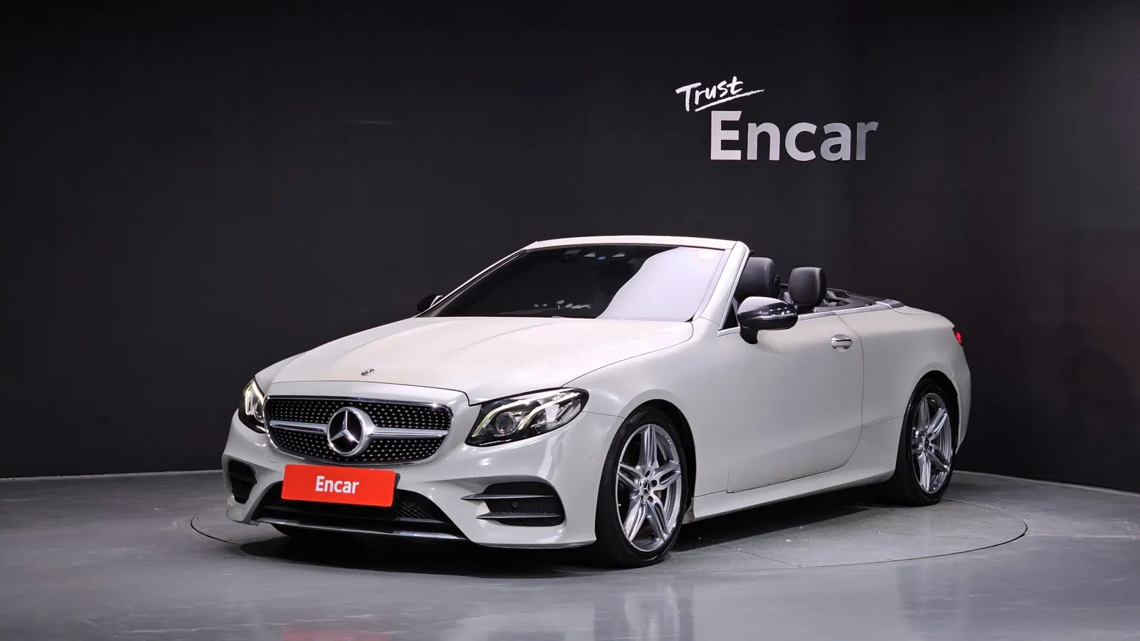 Mercedes-Benz Classe E E220d Cabriolet (W213) 2018 — photo 1 sur 26