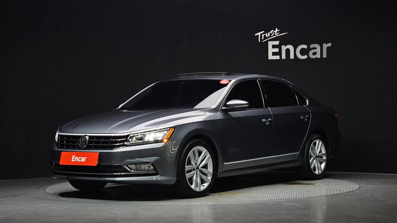 Volkswagen Passat 2.0 TSI 2018 — photo 1 sur 26
