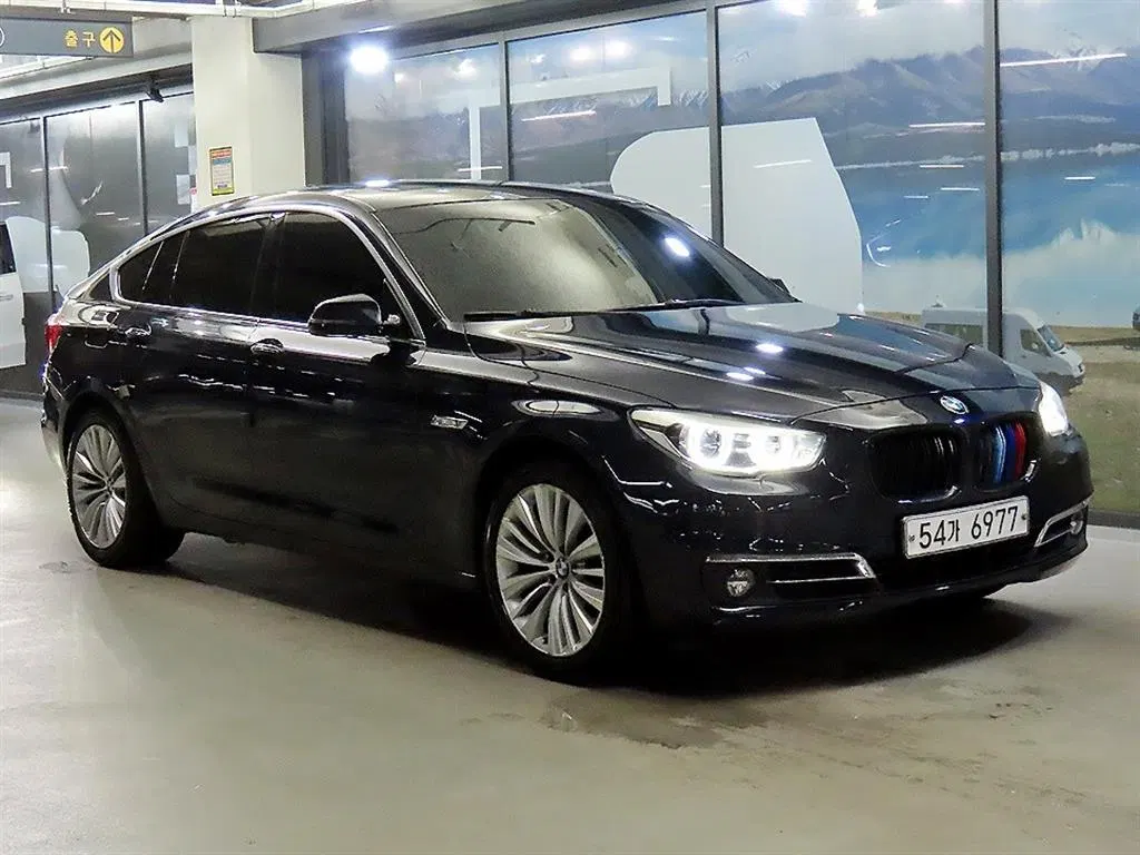 BMW Série 5 GT (F07) GT ED Edition 2017 — photo 1 sur 26