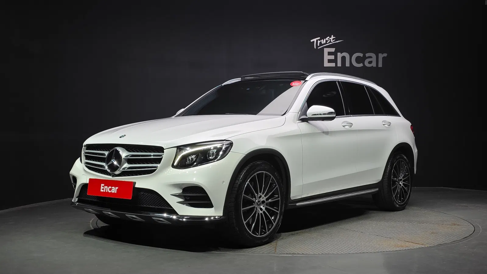 Mercedes-Benz GLC AMG Line · GLC300 4MATIC (X253) 2019 — photo 1 sur 35