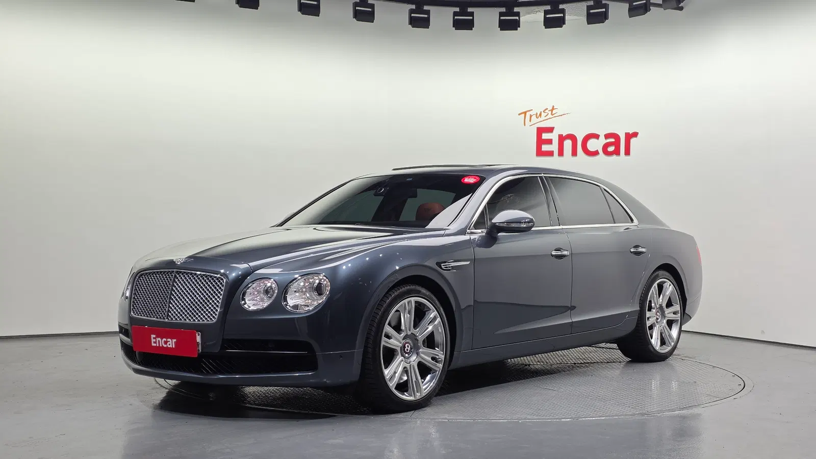 Bentley Flying Spur 2e génération 4.0 2017 — photo 1 sur 30