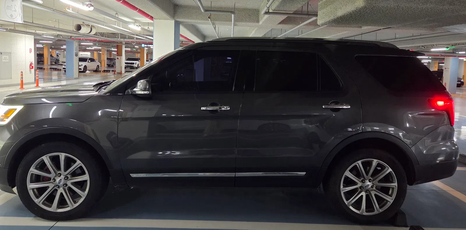 Ford Explorer 2.3 Limited 4WD 2017 — photo 1 sur 16