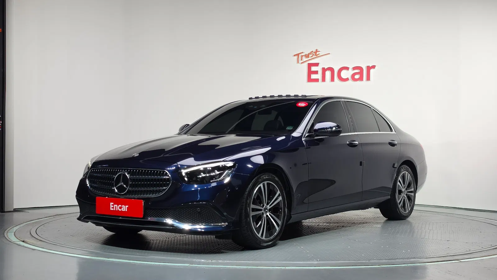 Mercedes-Benz Classe E E250 Avantgarde (W213) 2021 — photo 1 sur 32