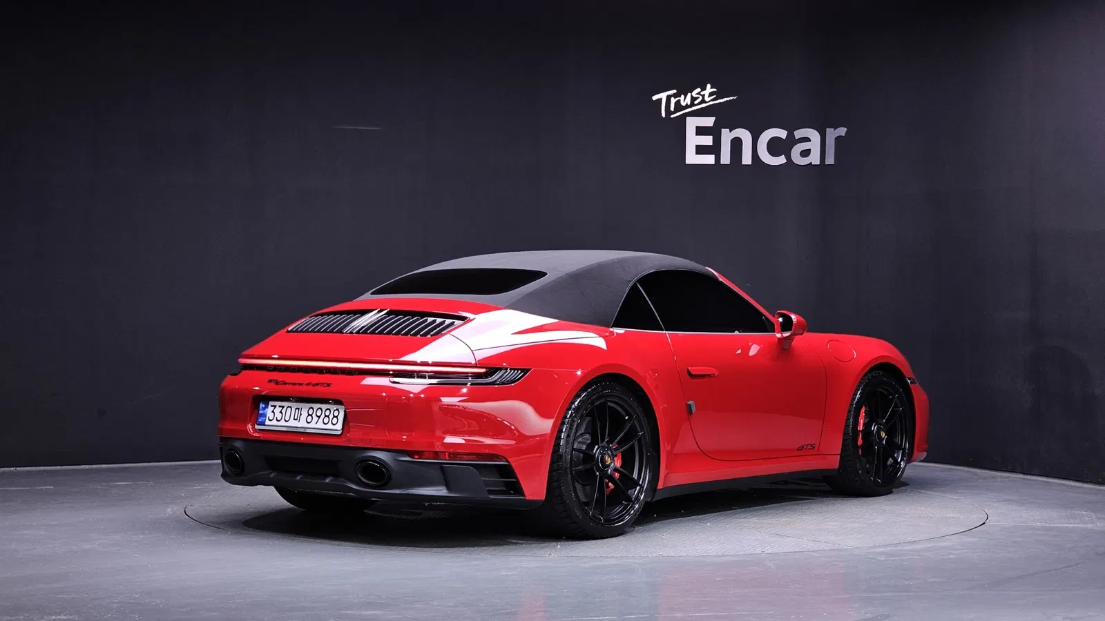 Porsche 911 (992) Carrera 4 GTS Cabriolet 2023 — photo 1 sur 31