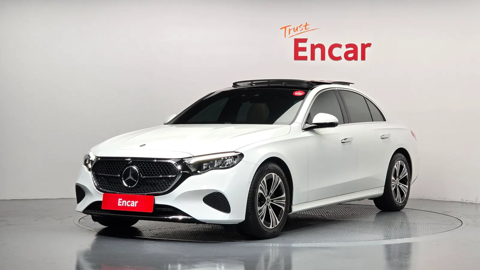 Mercedes-Benz Classe E E200 Avantgarde (W214) 2024 — photo 1 sur 30
