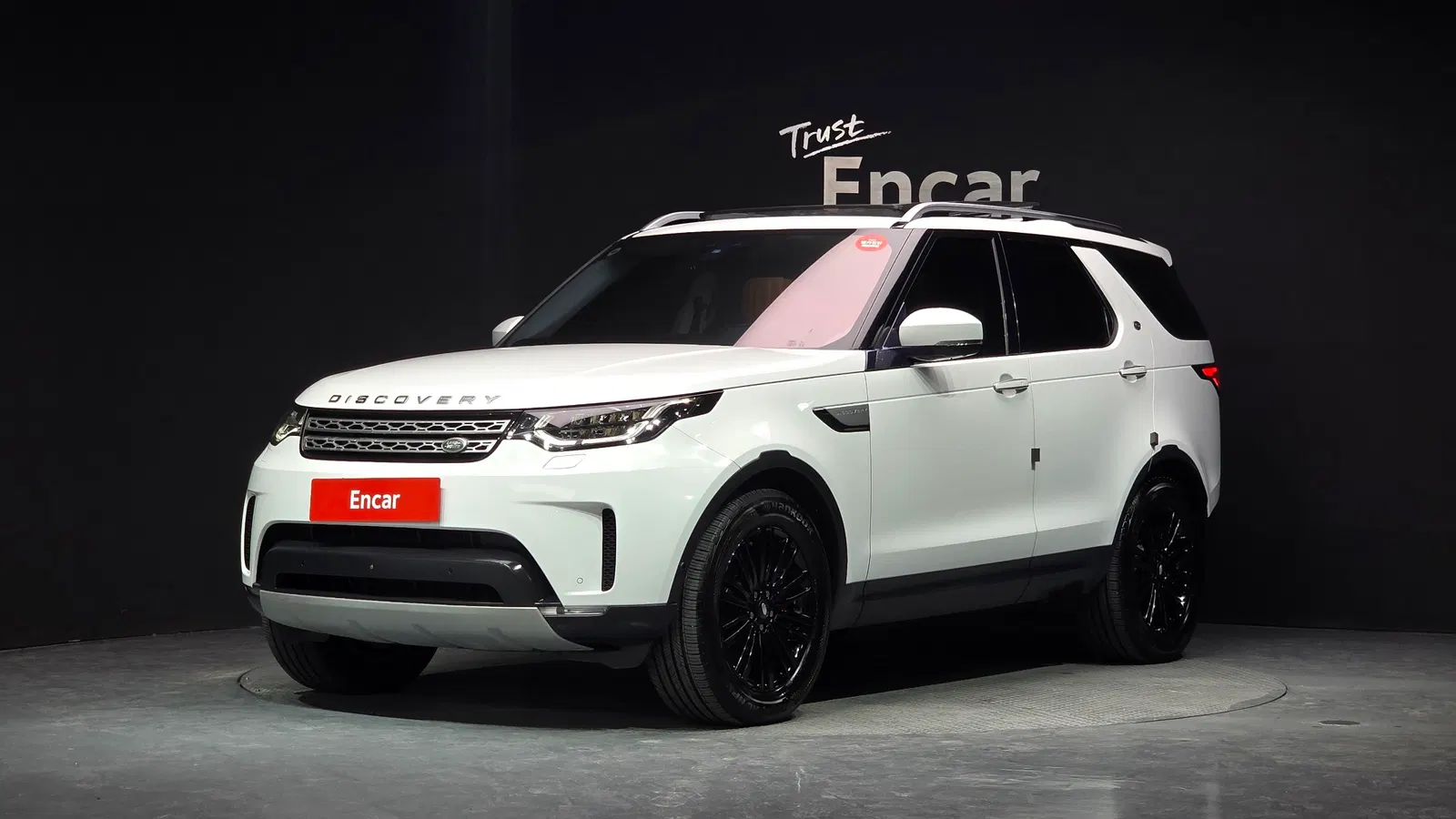 Land Rover Discovery 5 3.0 SD6 HSE Luxury 2019 — photo 1 sur 34