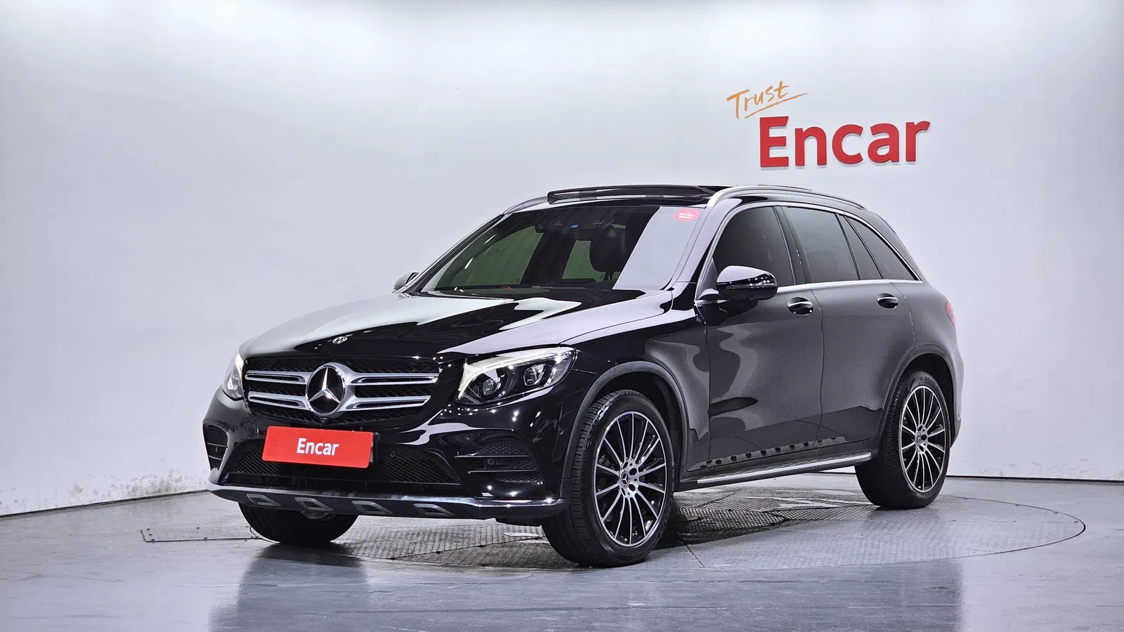 Mercedes-Benz GLC AMG Line · GLC300 4MATIC (X253) 2019 — photo 1 sur 32
