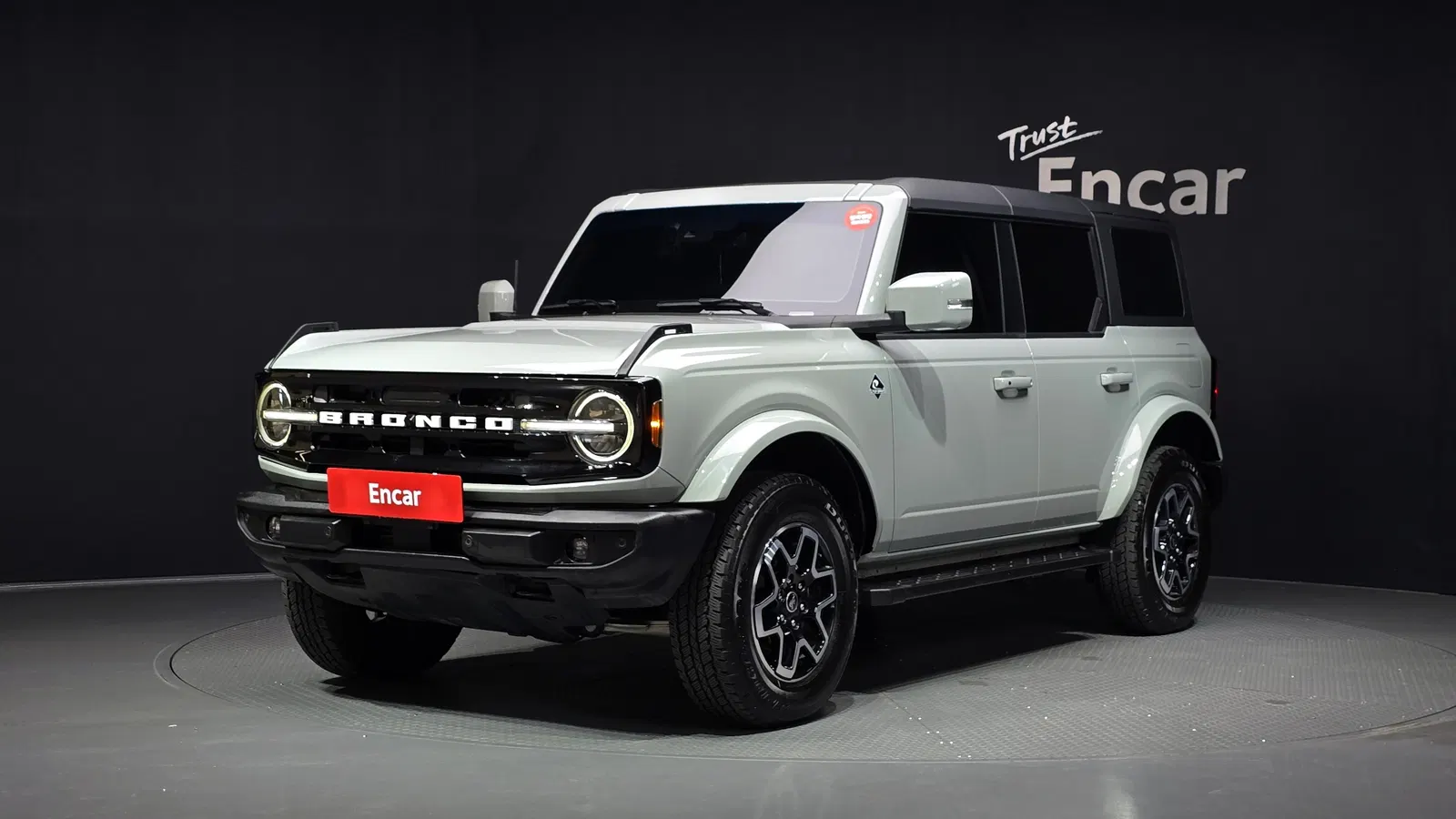 Ford Bronco 6e génération 2.3 Outer Banks 2024 — photo 1 sur 34