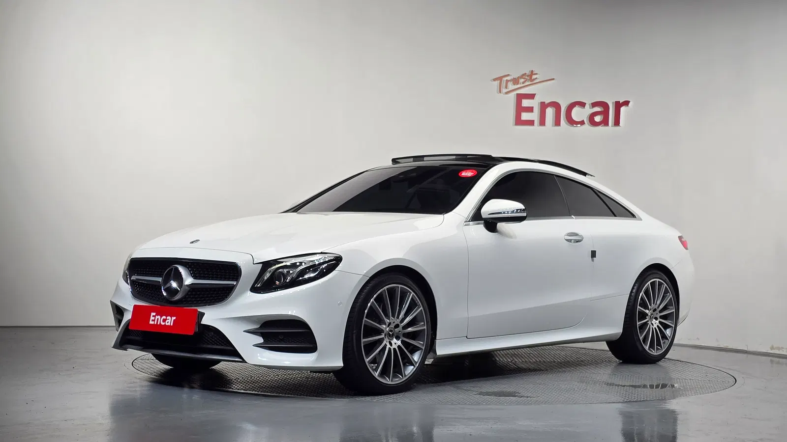 Mercedes-Benz Classe E E220d Coupé (W213) 2017 — photo 1 sur 20