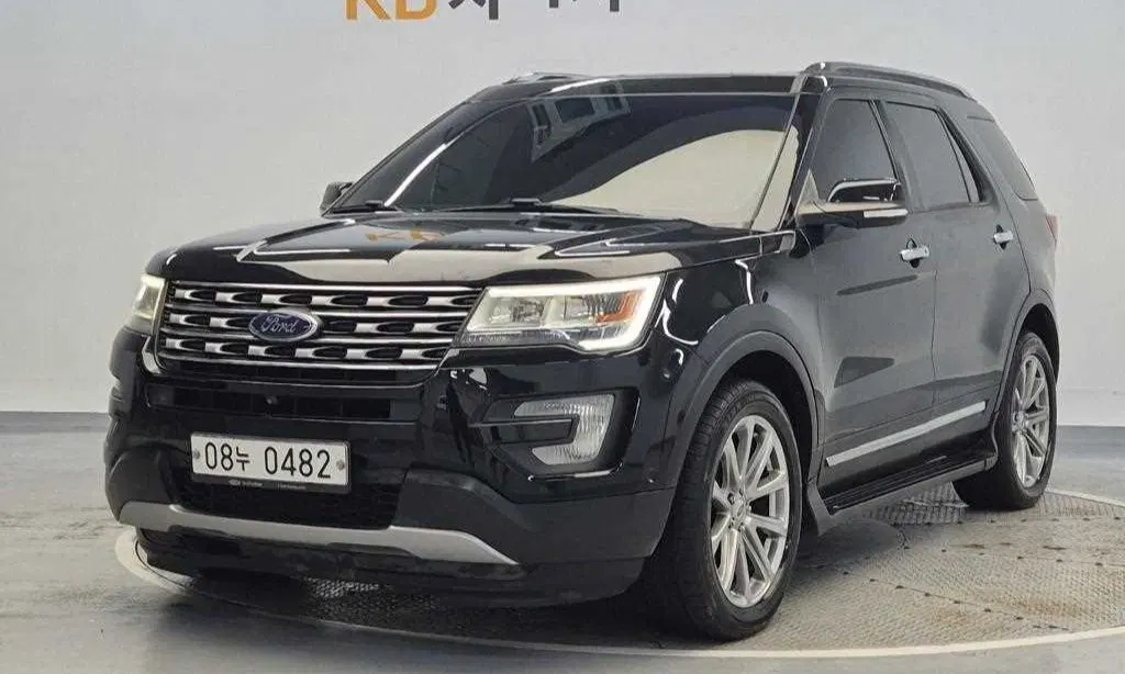 Ford Explorer 2.3 Limited 4WD 2016 — photo 1 sur 26