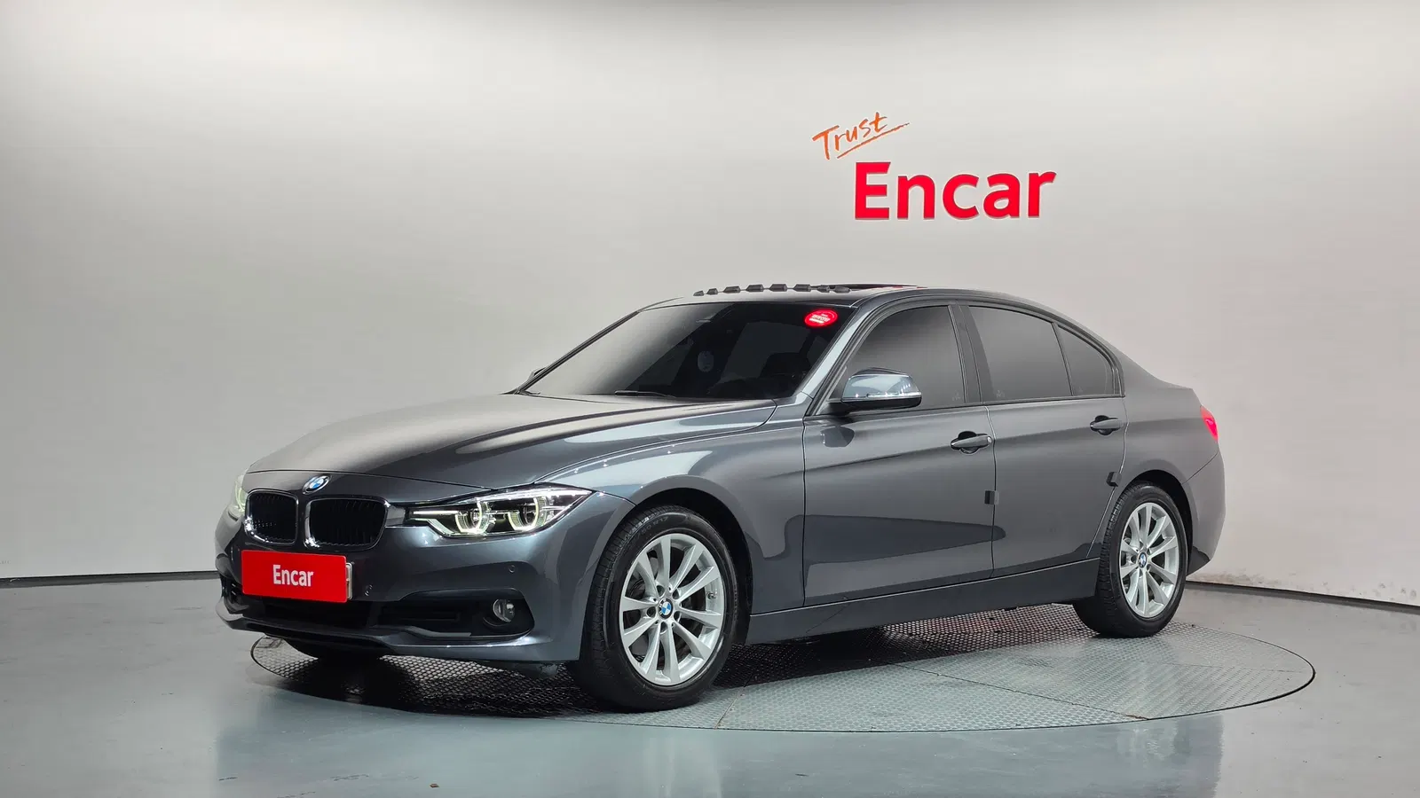 BMW Série 3 (F30) 320d 2018 — photo 1 sur 34