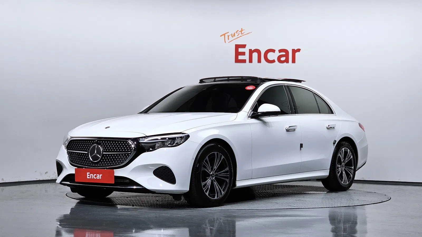 Mercedes-Benz Classe E E200 Avantgarde (W214) 2024 — photo 1 sur 36