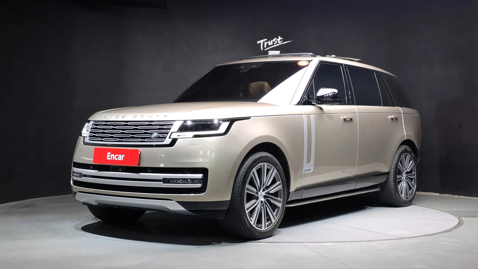 Land Rover Range Rover 5e génération P530 AB LWB 2023 — photo 1 sur 37