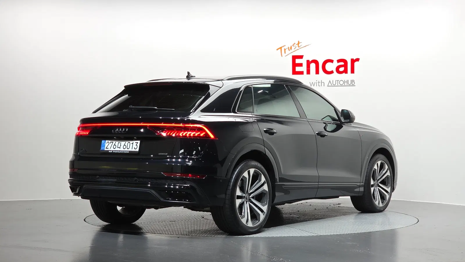 Audi Q8 (4M) 55 TFSI Quattro Premium 2023 — photo 1 sur 32