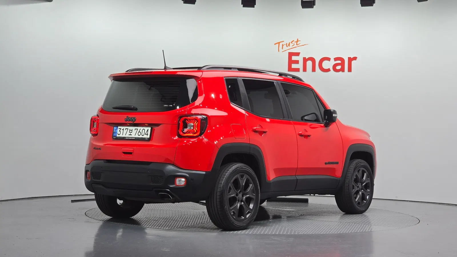 Jeep Renegade 2.4 80e anniversaire Edition AWD 2021 — photo 1 sur 30