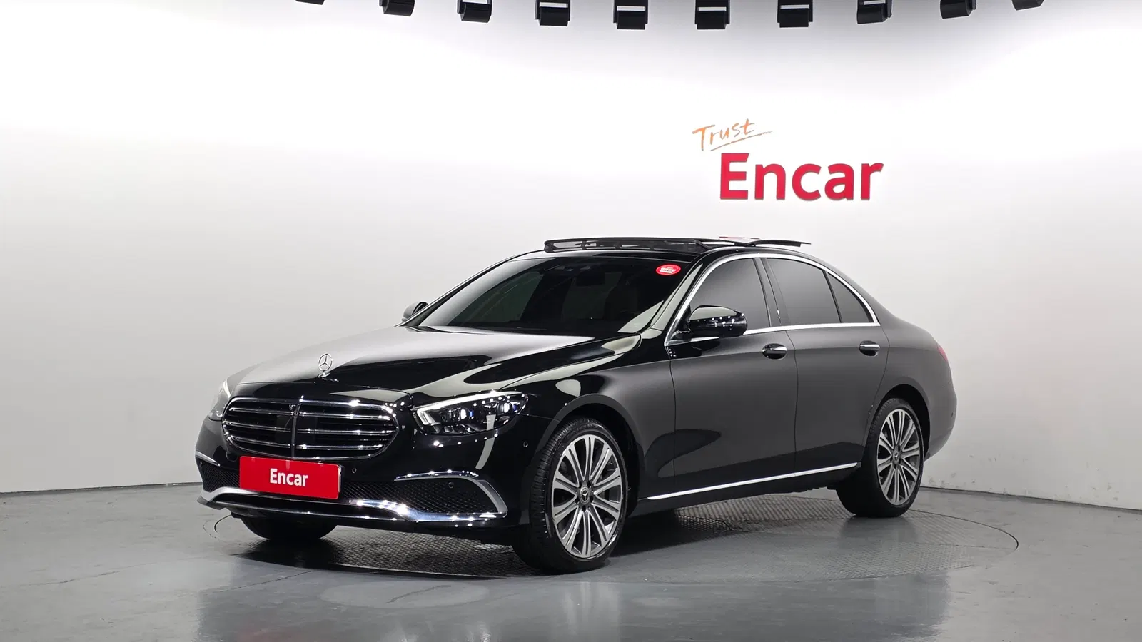Mercedes-Benz Classe E E450 4MATIC Exclusive (W213) 2021 — photo 1 sur 20