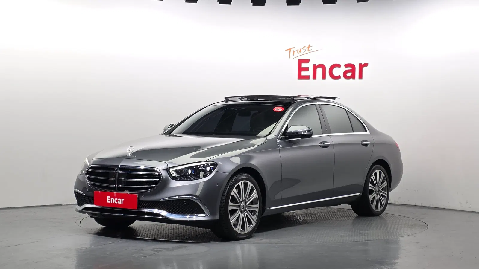 Mercedes-Benz Classe E E450 4MATIC Exclusive (W213) 2021 — photo 1 sur 37