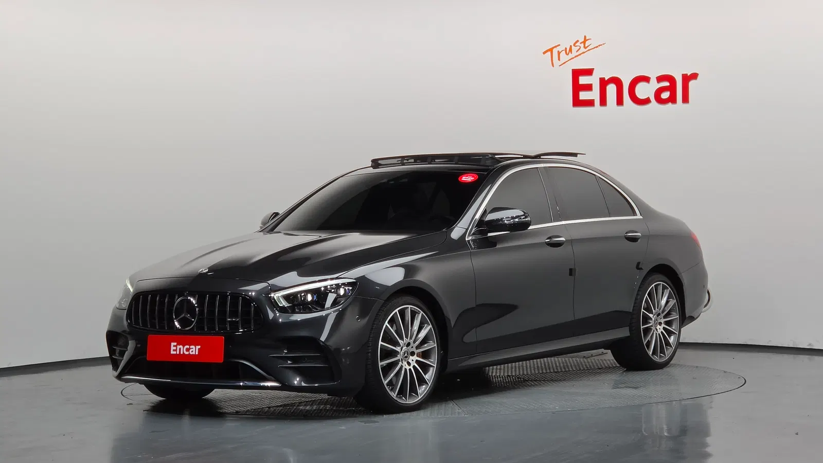 Mercedes-Benz Classe E AMG Line · E350 4MATIC (W213) 2021 — photo 1 sur 34