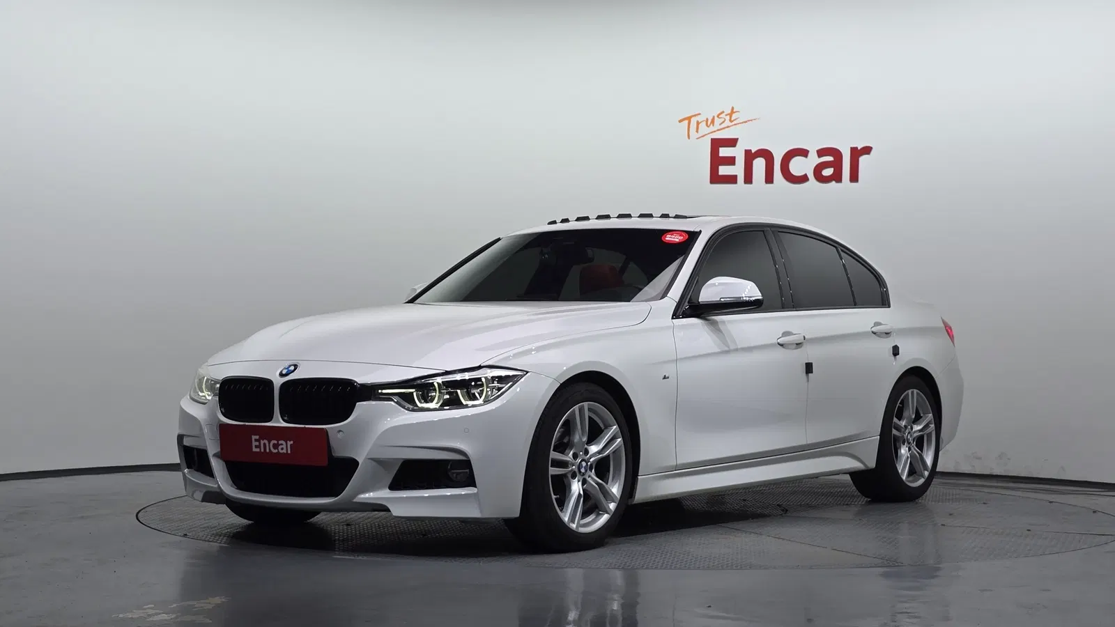 BMW Série 3 (F30) 330i M Sport 2017 — photo 1 sur 20