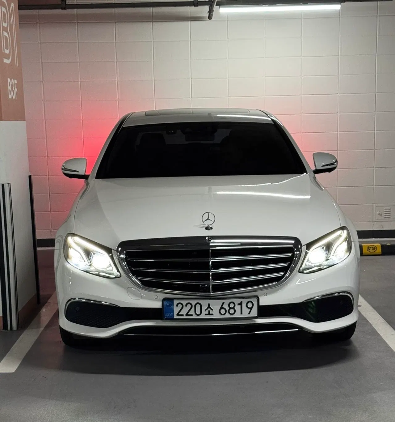 Mercedes-Benz Classe E E300 4MATIC Exclusive (W213) 2019 — photo 1 sur 12